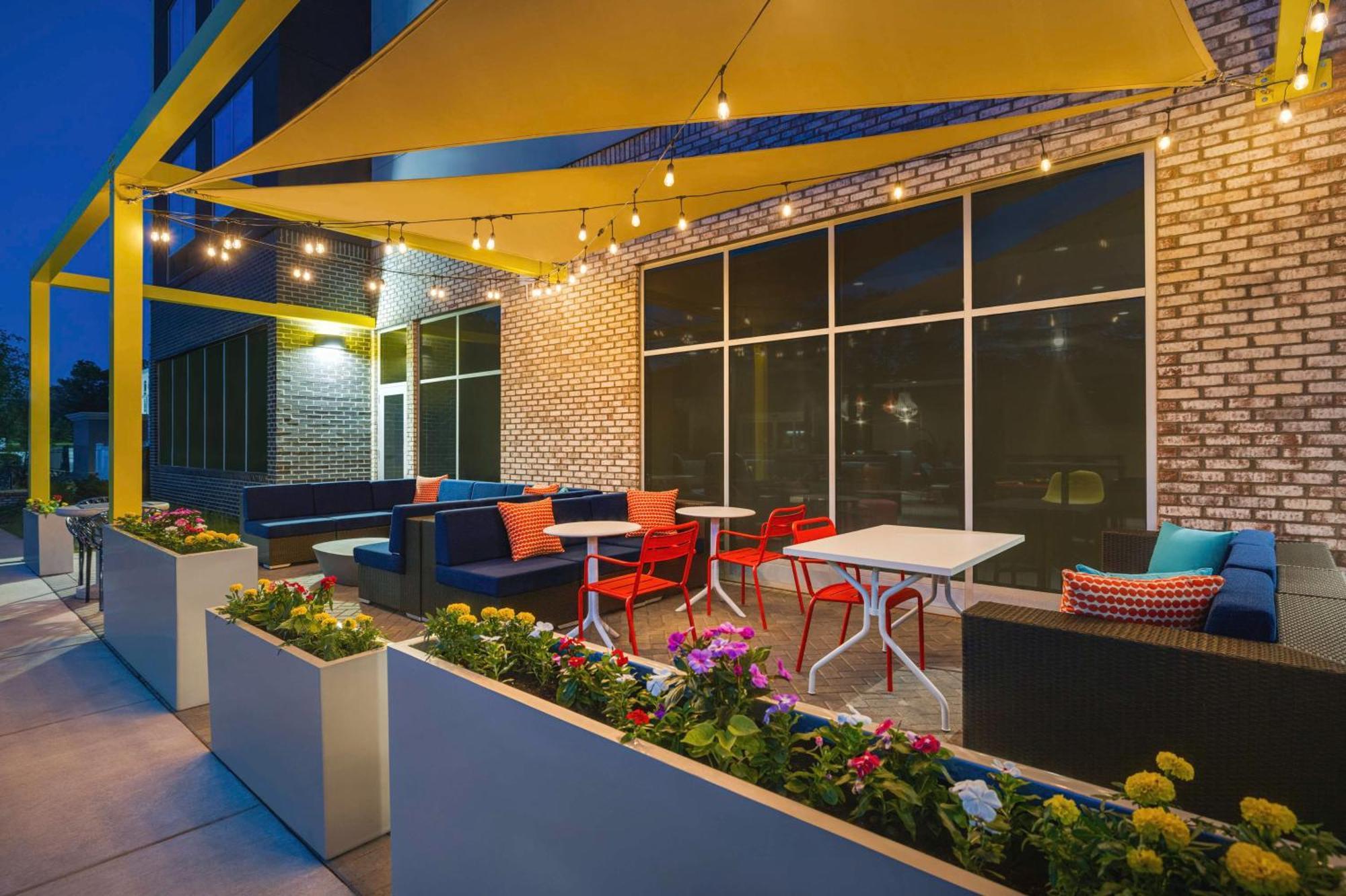 Tru By Hilton Charlotte Tyvola I-77 Hotel ภายนอก รูปภาพ